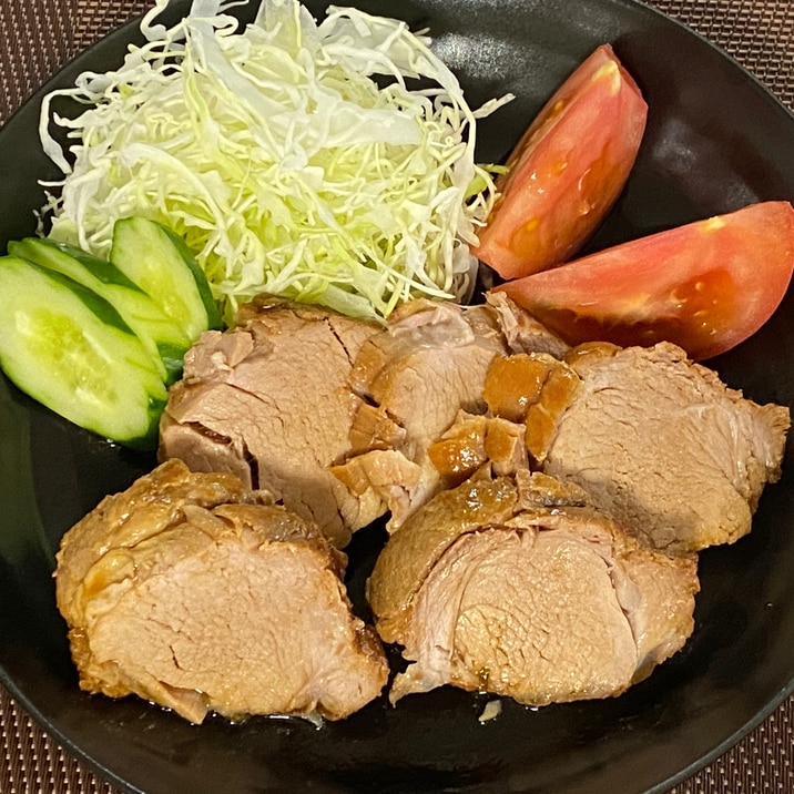 柔らかくて激ウマ♬ 豚ヒレ肉で煮豚